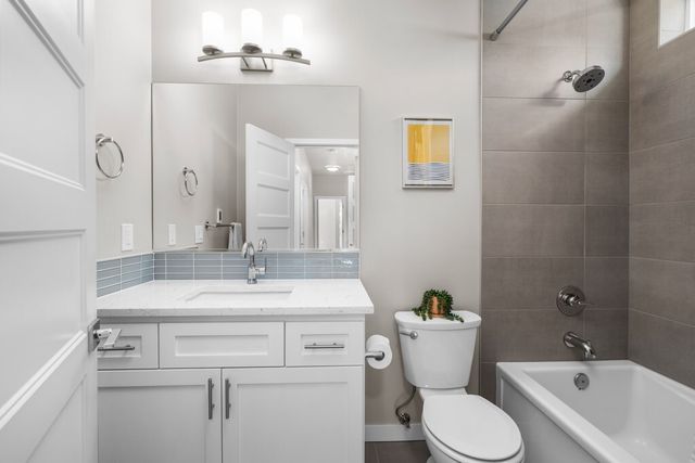 8435 S 113th Street, Seattle, WA 98178
