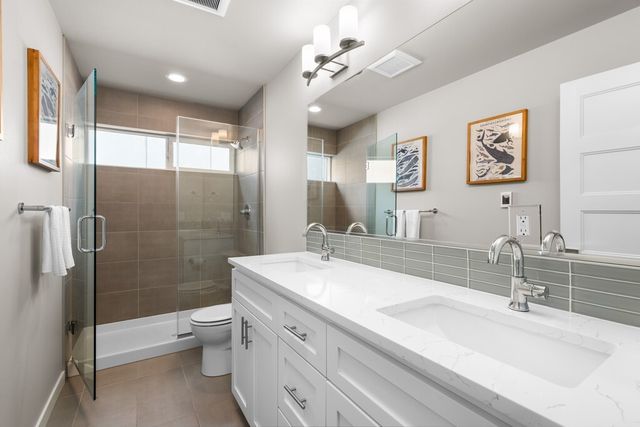8435 S 113th Street, Seattle, WA 98178