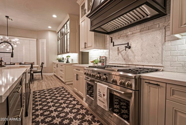 26922 N 87TH Drive, Peoria, AZ 85383