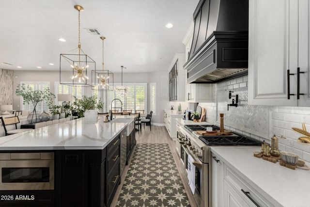 26922 N 87TH Drive, Peoria, AZ 85383