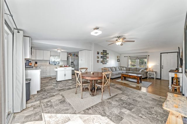 132 Amber Lynn Cir, Columbia, TN 38401