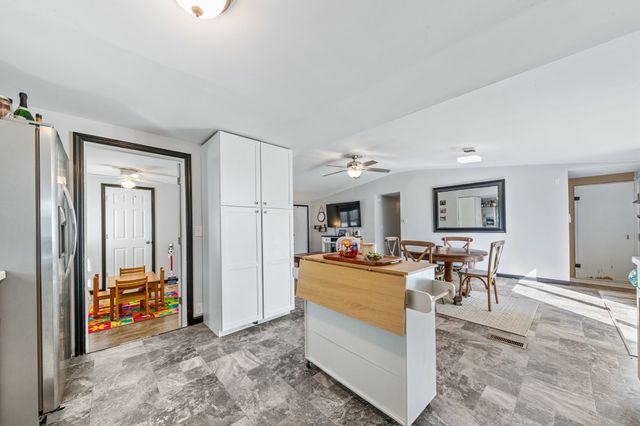 132 Amber Lynn Cir, Columbia, TN 38401