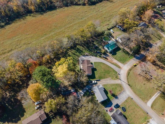 132 Amber Lynn Cir, Columbia, TN 38401