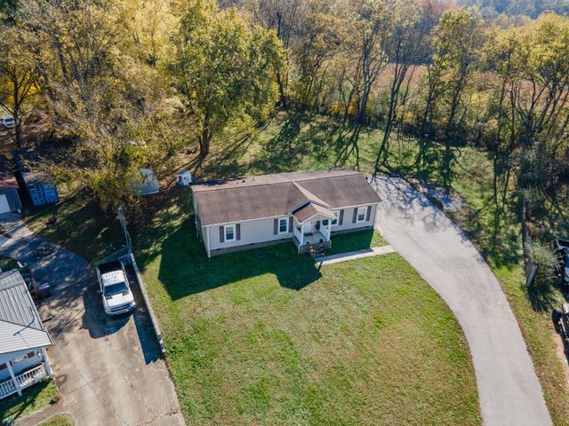 132 Amber Lynn Cir, Columbia, TN 38401