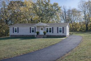 132 Amber Lynn Cir, Columbia, TN 38401