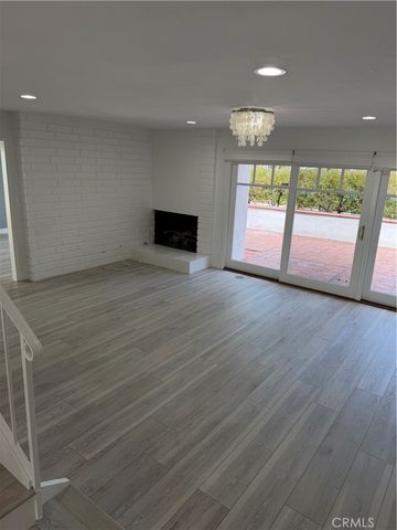 446 Vista Roma, Newport Beach, CA 92660