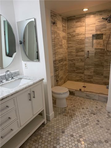 446 Vista Roma, Newport Beach, CA 92660