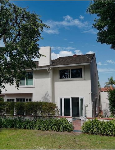 446 Vista Roma, Newport Beach, CA 92660