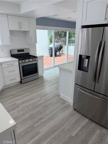 446 Vista Roma, Newport Beach, CA 92660