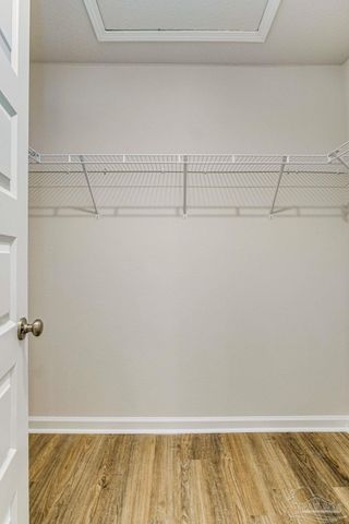 6457 Firefly Dr, Milton, FL 32583