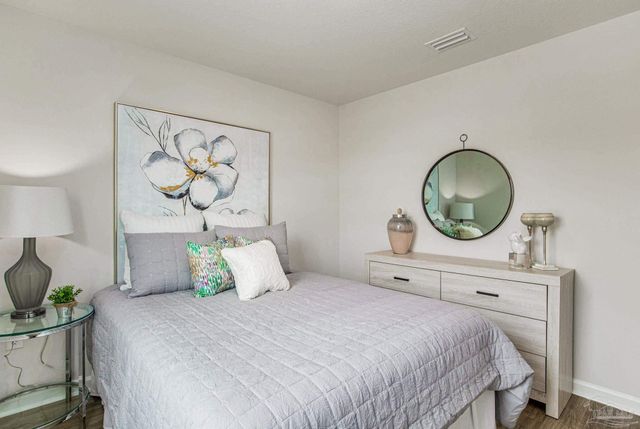 6457 Firefly Dr, Milton, FL 32583