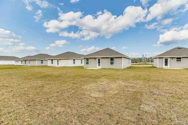 6457 Firefly Dr, Milton, FL 32583