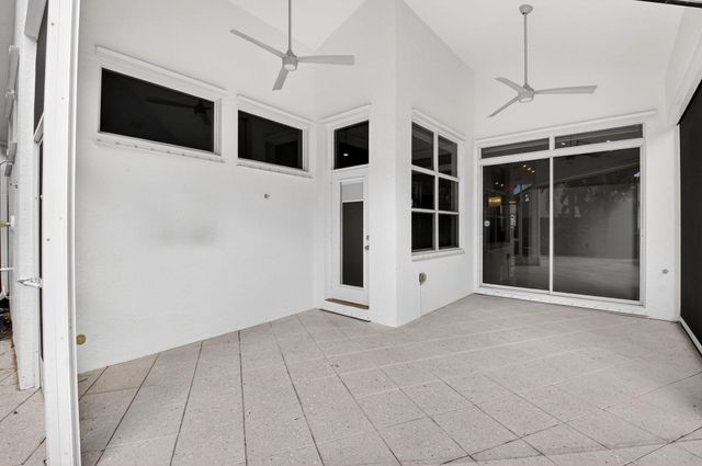 6607 NW 25th Way, Boca Raton, FL 33496