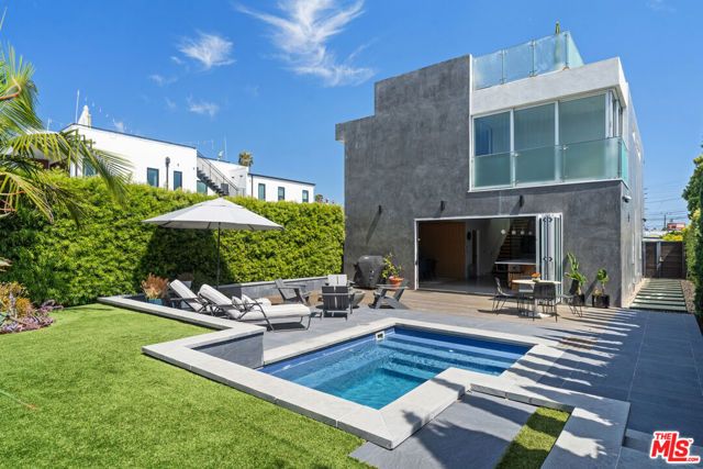 821 Flower Avenue, Venice (los Angeles), CA 90291
