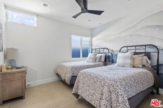 821 Flower Avenue, Venice (los Angeles), CA 90291