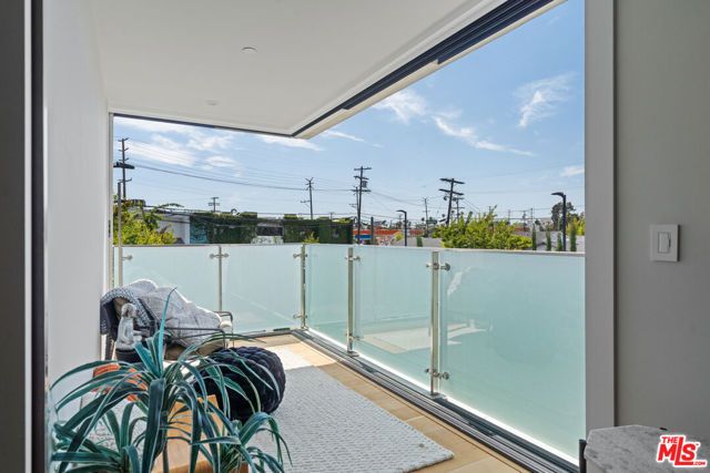 821 Flower Avenue, Venice (los Angeles), CA 90291