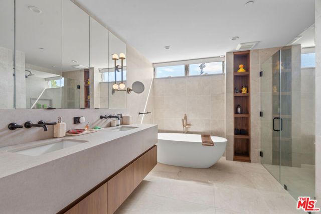 821 Flower Avenue, Venice (los Angeles), CA 90291