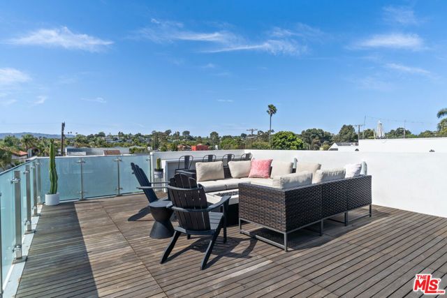 821 Flower Avenue, Venice (los Angeles), CA 90291