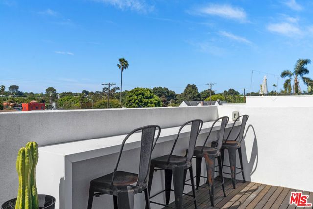 821 Flower Avenue, Venice (los Angeles), CA 90291