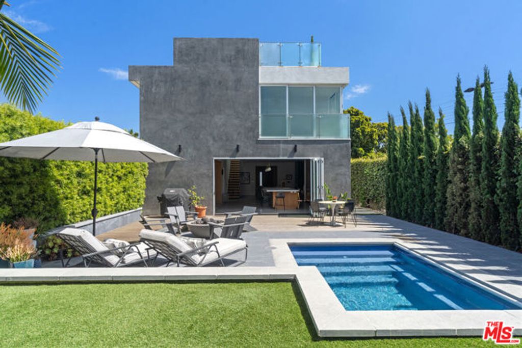 821 Flower Avenue, Venice (los Angeles), CA 90291