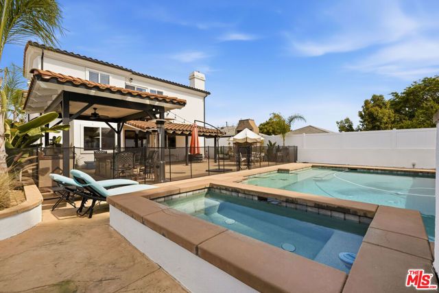 1832 11th Street, Manhattan Beach, CA 90266