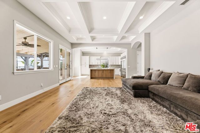 1832 11th Street, Manhattan Beach, CA 90266