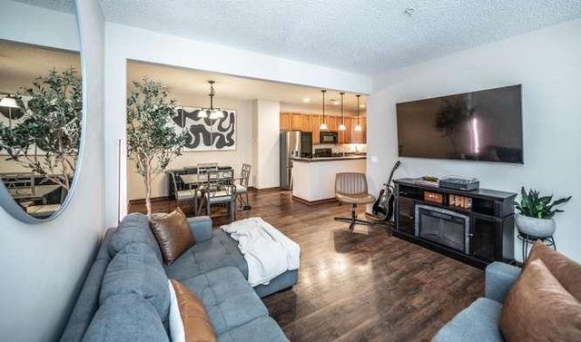 9621 Scott Lane N, Brooklyn Park, MN 55443