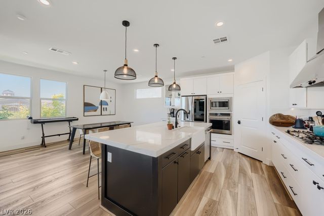 1074 Parkington Avenue, Henderson, NV 89012