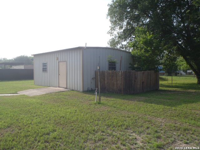 2620 Blumberg Park Rd, Seguin, TX 78155