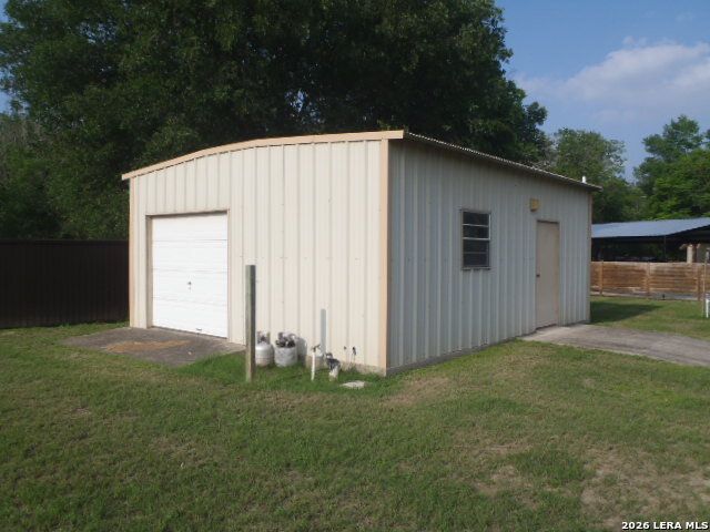 2620 Blumberg Park Rd, Seguin, TX 78155