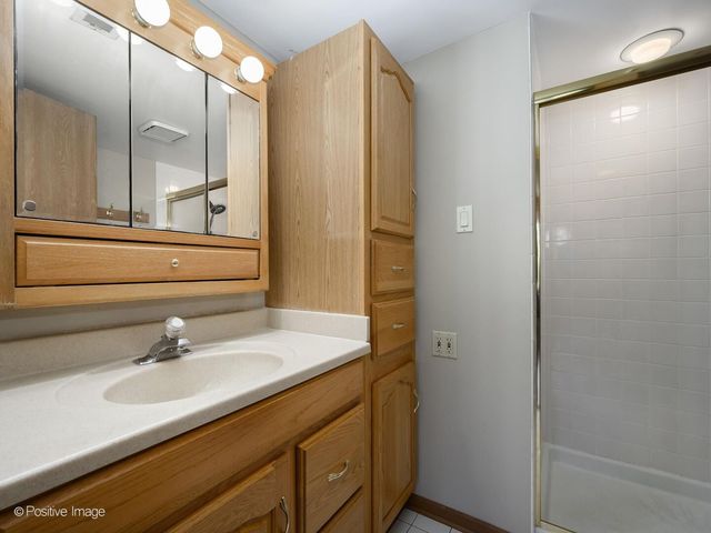 17242 Ridgeland Avenue 2N, Tinley Park, IL 60477