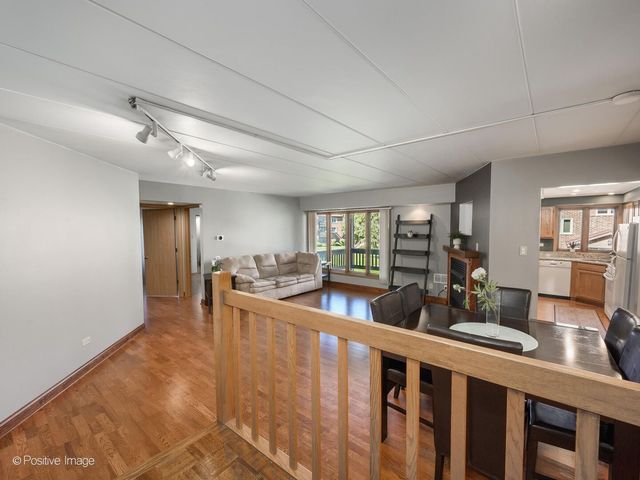 17242 Ridgeland Avenue 2N, Tinley Park, IL 60477