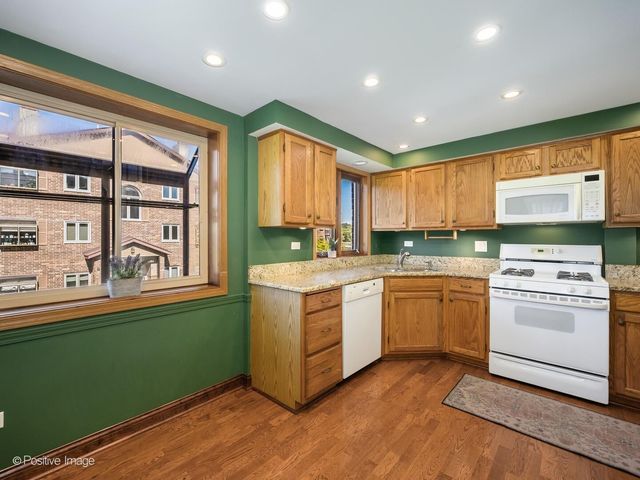 17242 Ridgeland Avenue 2N, Tinley Park, IL 60477