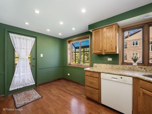 17242 Ridgeland Avenue 2N, Tinley Park, IL 60477