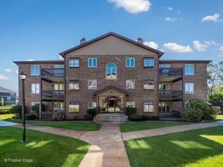 17242 Ridgeland Avenue 2N, Tinley Park, IL 60477