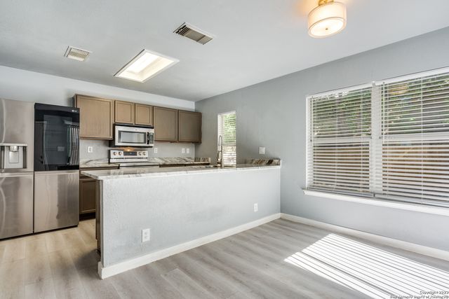 22 MCLENNAN OAK, San Antonio, TX 78240