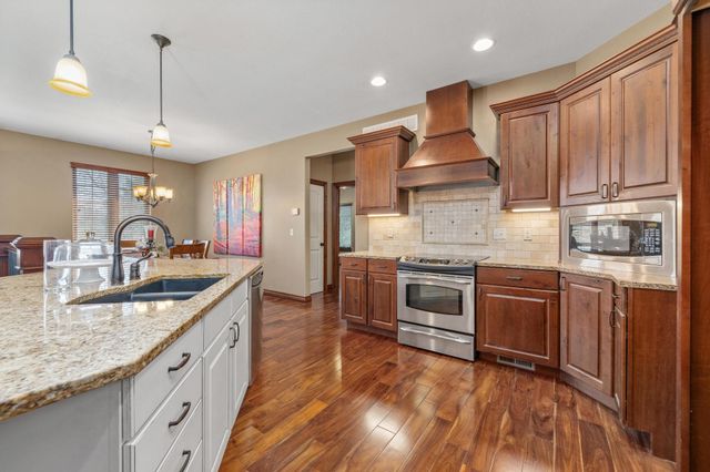 3122 N Brush Creek St, Wichita, KS 67205