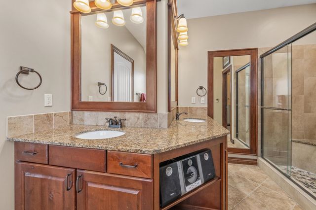 3122 N Brush Creek St, Wichita, KS 67205