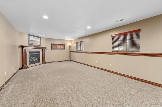 3122 N Brush Creek St, Wichita, KS 67205