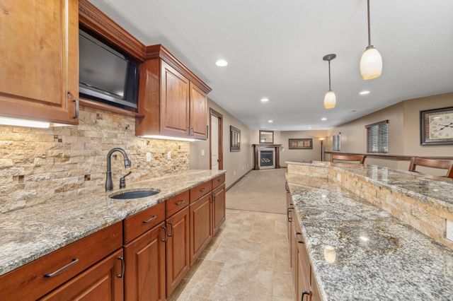 3122 N Brush Creek St, Wichita, KS 67205