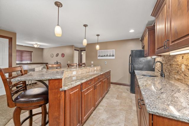 3122 N Brush Creek St, Wichita, KS 67205