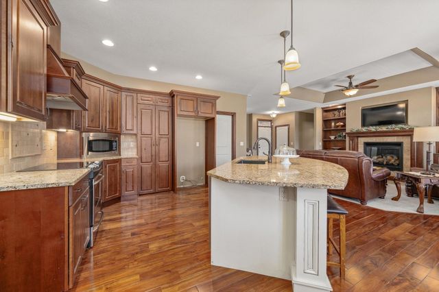 3122 N Brush Creek St, Wichita, KS 67205