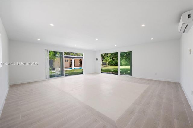 7460 SW 126th St, Pinecrest, FL 33156