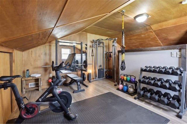 613 E Kansas Avenue, Independence, MO 64050