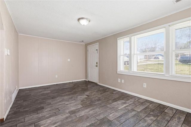 613 E Kansas Avenue, Independence, MO 64050