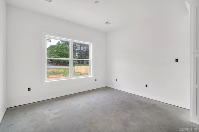 6 Ricky Lane, Greenbrier, AR 72058