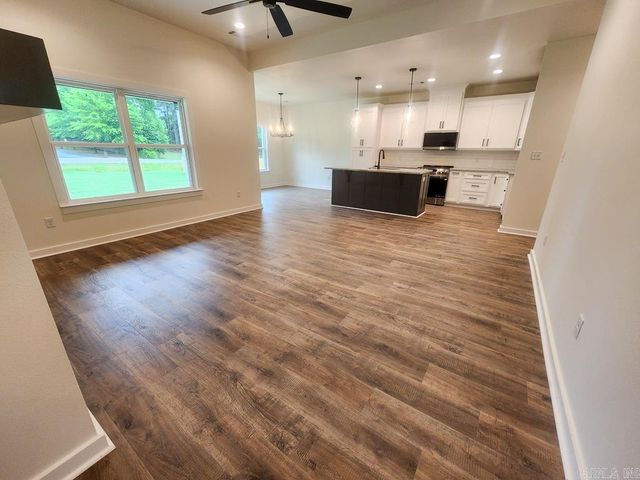6 Ricky Lane, Greenbrier, AR 72058