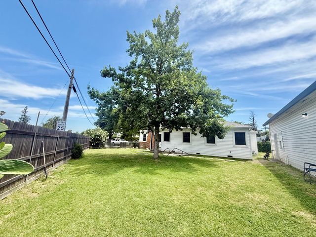 2000 Juliesse Ave, Sacramento, CA 95821