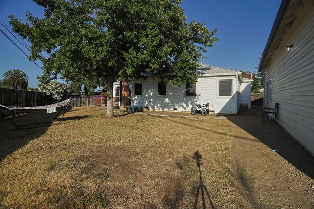 2000 Juliesse Ave, Sacramento, CA 95821