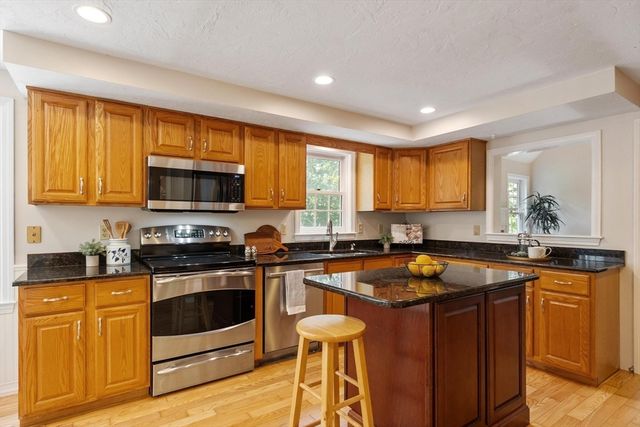 16 Abel Jones Pl, Acton, MA 01720